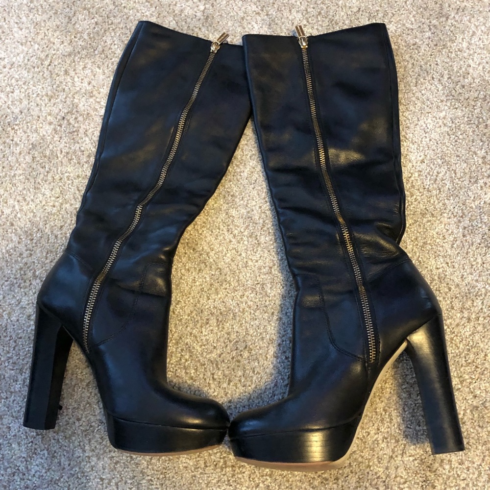 MK knee hi boots, super cute size 7